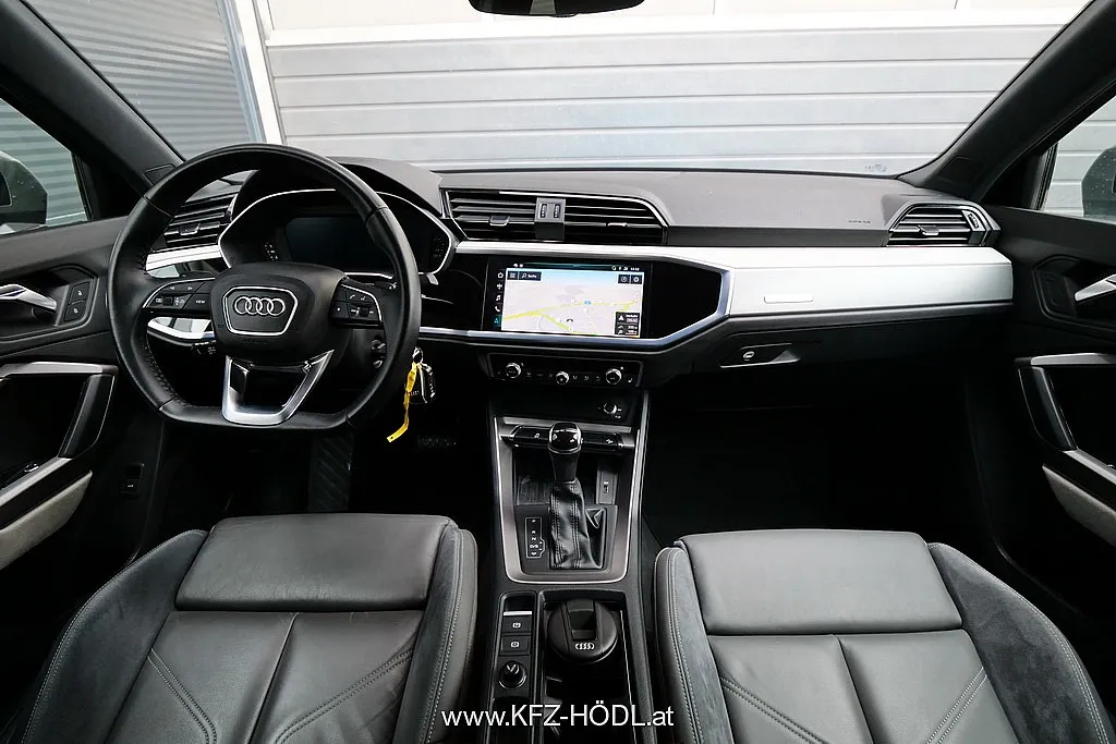 Audi Q3 40 TDI quattro S-line S-tronic*S-line* Image 9