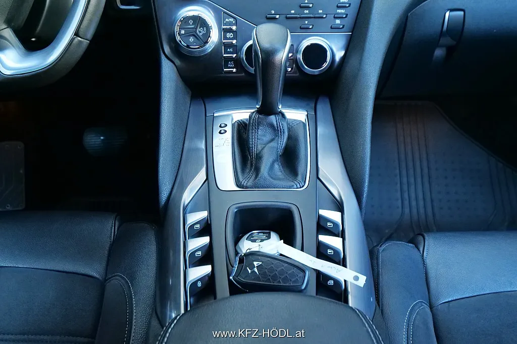 Citroën DS5 THP 155 So Chic Aut. Image 10