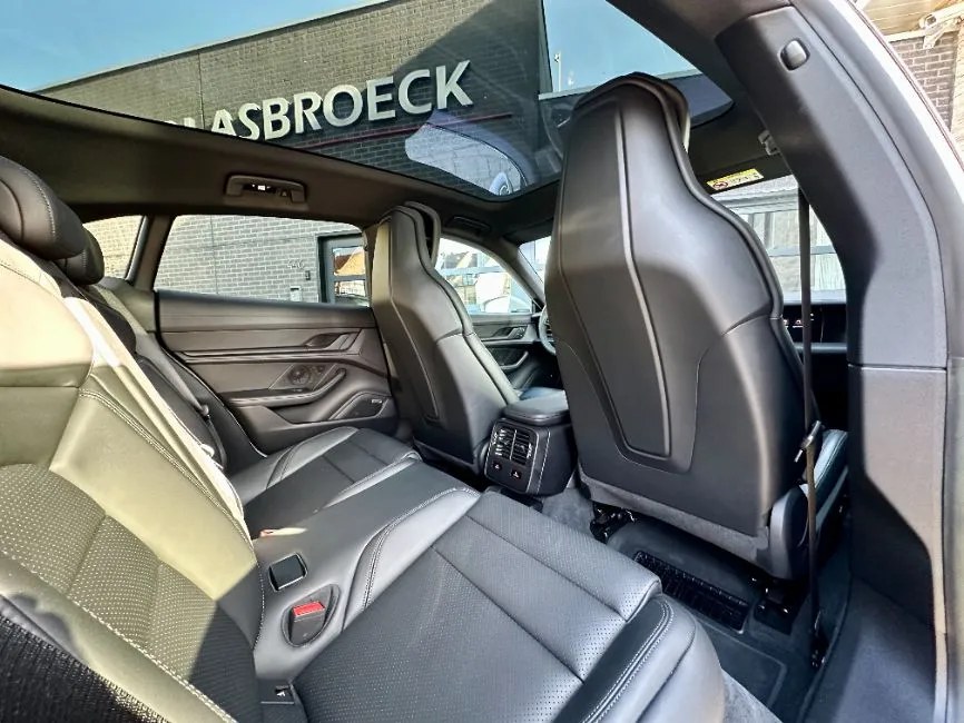 Porsche Taycan 4 Cross Turismo FULL OPTION !! Image 15