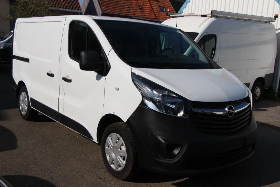 Opel Vivaro 1.6 Cdti Airco EU6 Warranty Image 3