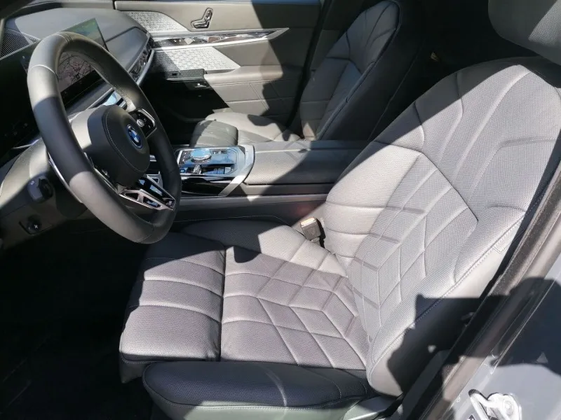 BMW i7 xDrive60 M-Sport =Executive Drive Pro= Гаранция Image 6