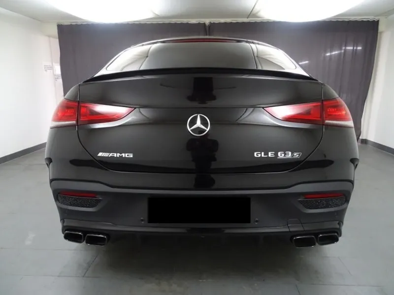 Mercedes-Benz GLE 63 S AMG Coupe 4Matic+ =AMG Carbon Trim= Exclusive Гаранция Image 3