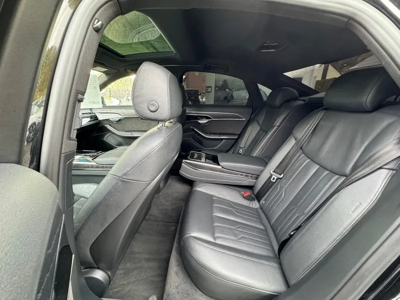 Audi A8 50 TDI B&O Image 7