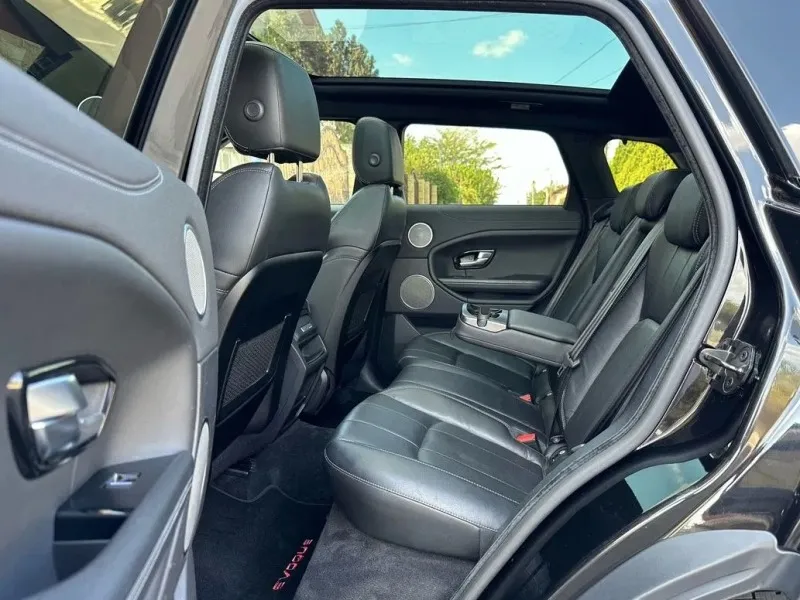 Land Rover Range Rover Evoque 2.0D R-Dynamic Image 7