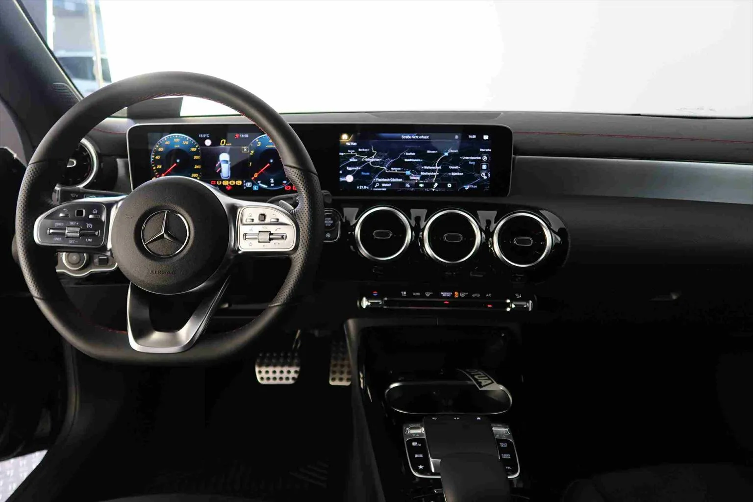 Mercedes-benz CLA 35 AMG Shooting Brake 4Matic Aut.  Image 5