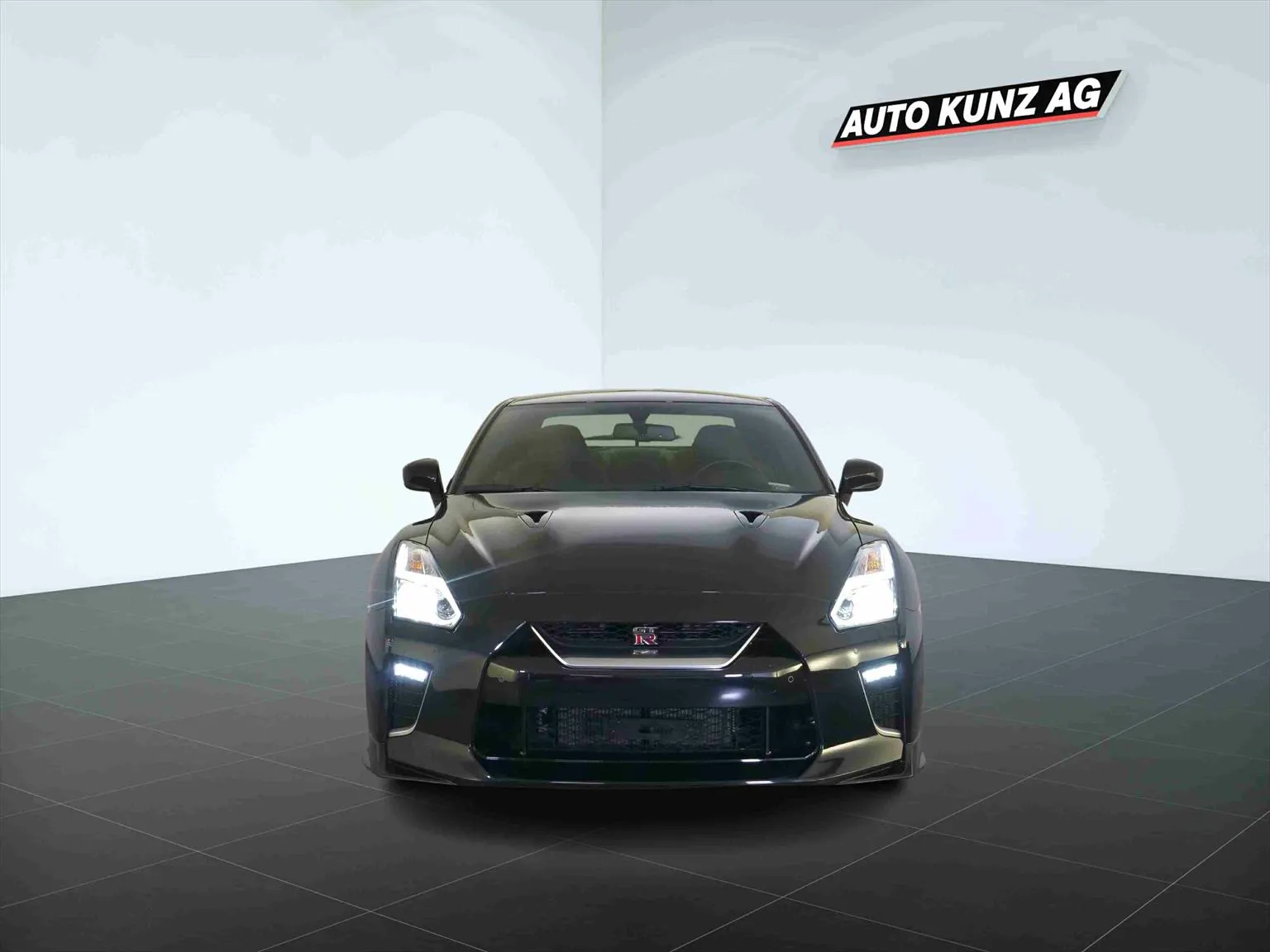 Nissan GT-R 3.8 V6 Bi-Turbo Black Edition AWD  Image 3