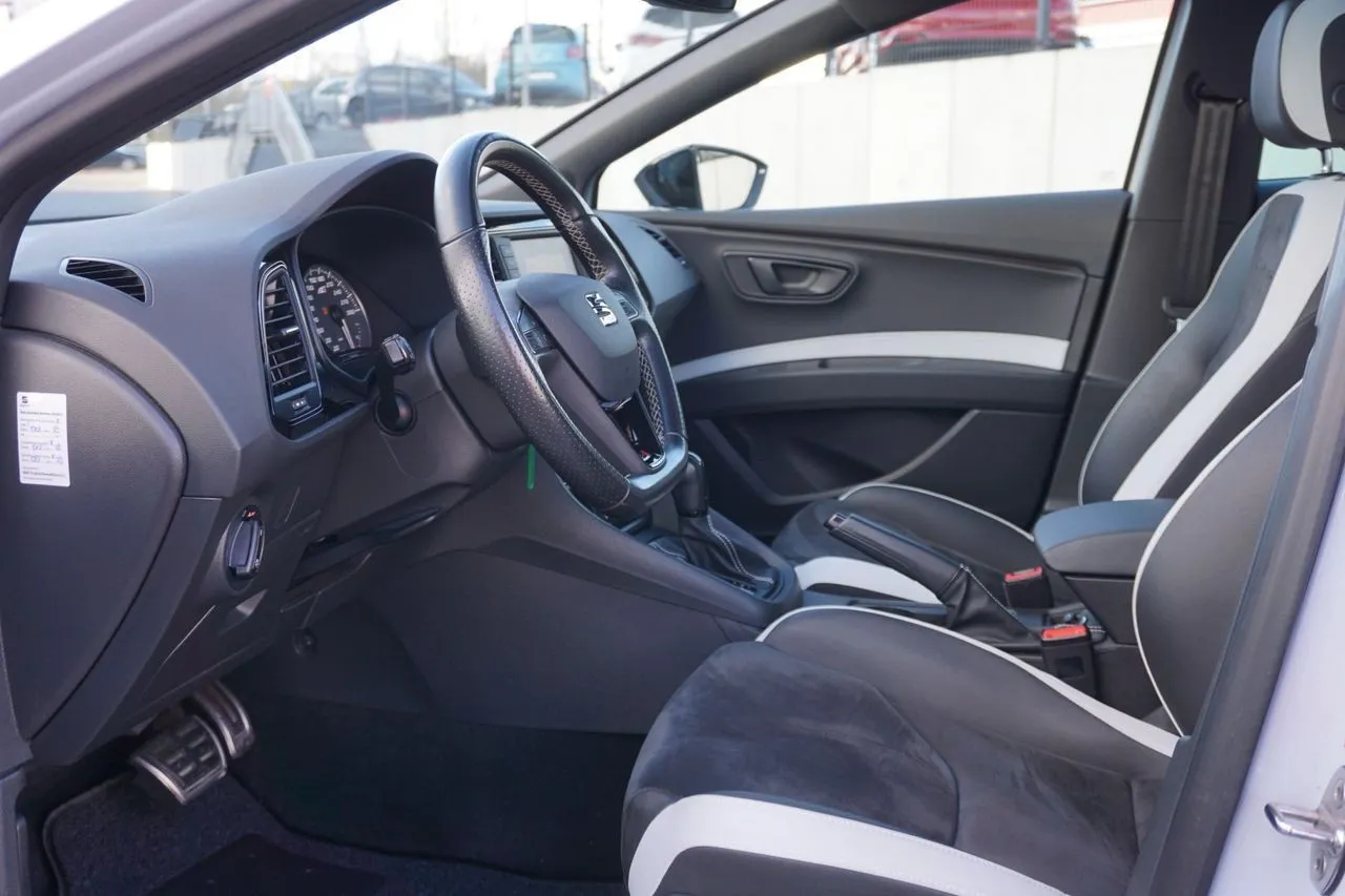 Seat Leon ST 2.0 TSI DSG Cupra 290...  Image 9