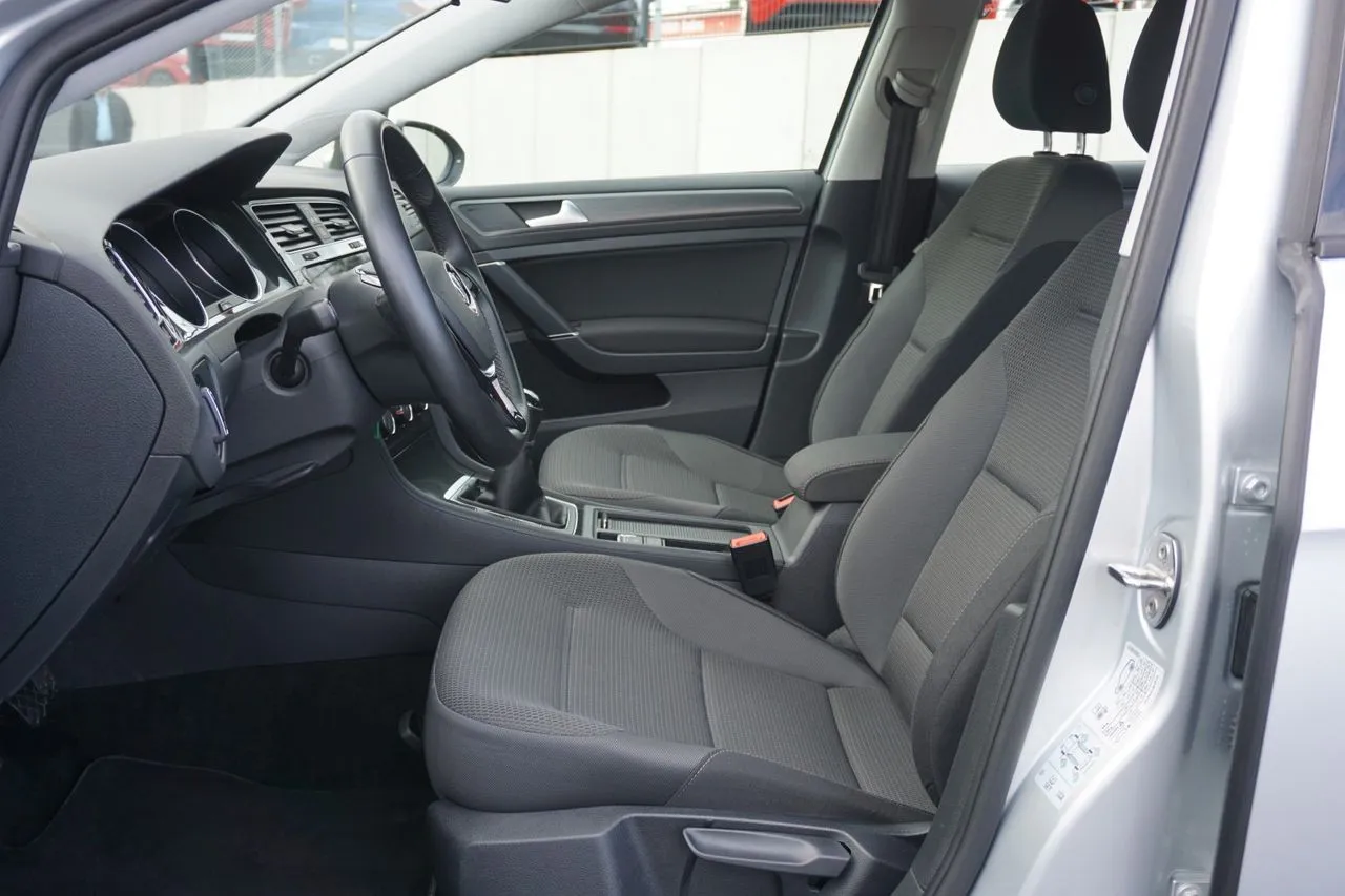 Volkswagen Golf Variant 1.5 TSI Navi Tempomat...  Image 9