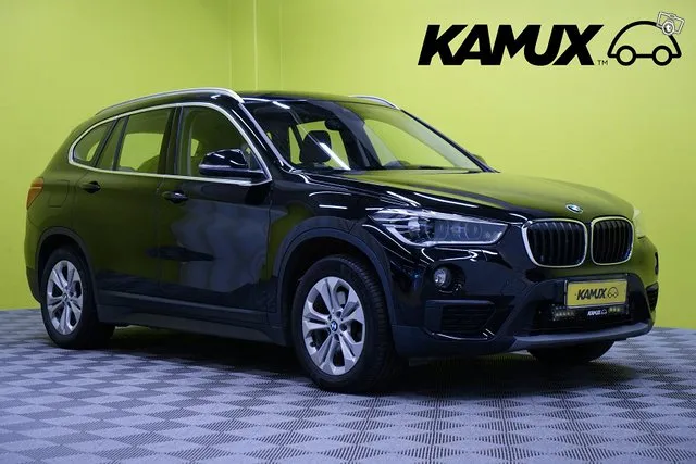 BMW X1 F48 xDrive20i A Business / Neliveto / Vakkari / Kaistavahti / Sporttipenkit / Image 1
