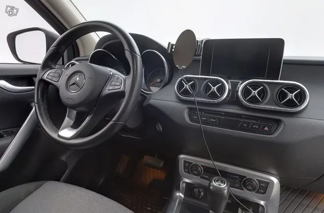 Mercedes-Benz X-sarja 350 d 4Matic A 2H Progressive / Webasto / Peruutuskamera / LED-ajovalot / Image 4