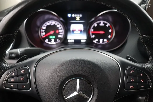 Mercedes-Benz X-sarja 350 d 4Matic A 2H Progressive / Webasto / Peruutuskamera / LED-ajovalot / Image 8