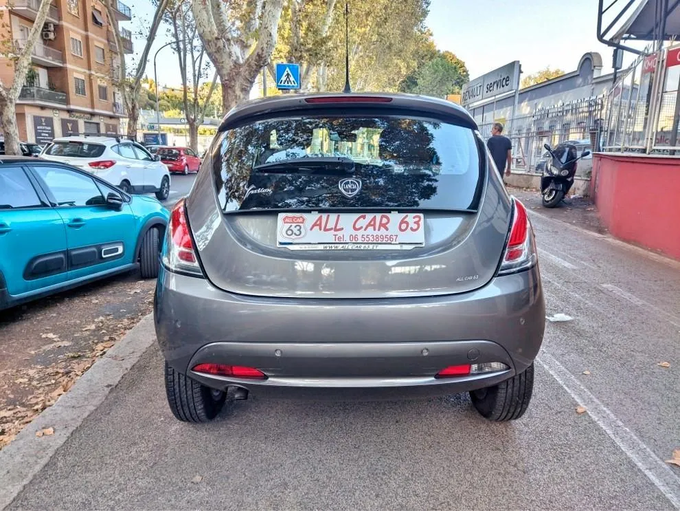 LANCIA Ypsilon  Image 5