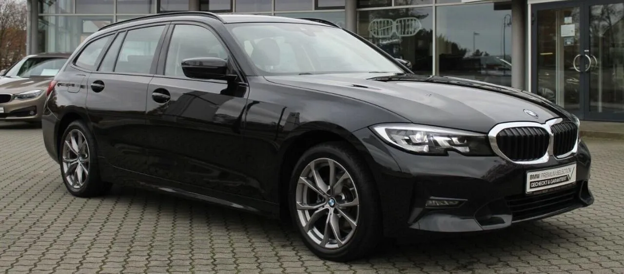 BMW Serie 3 318d Touring Sport Image 6