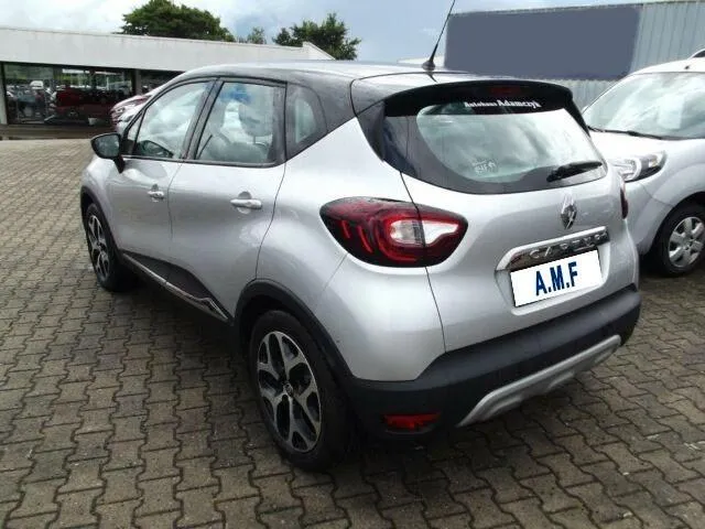 RENAULT Captur  Image 4