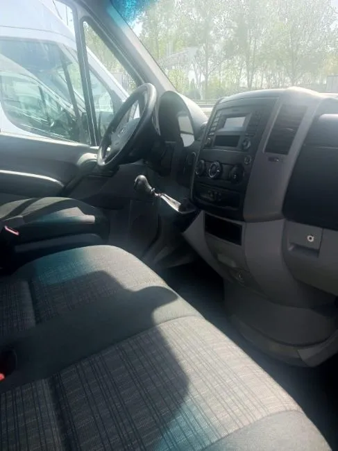 Mercedes-Benz Sprinter  Image 19