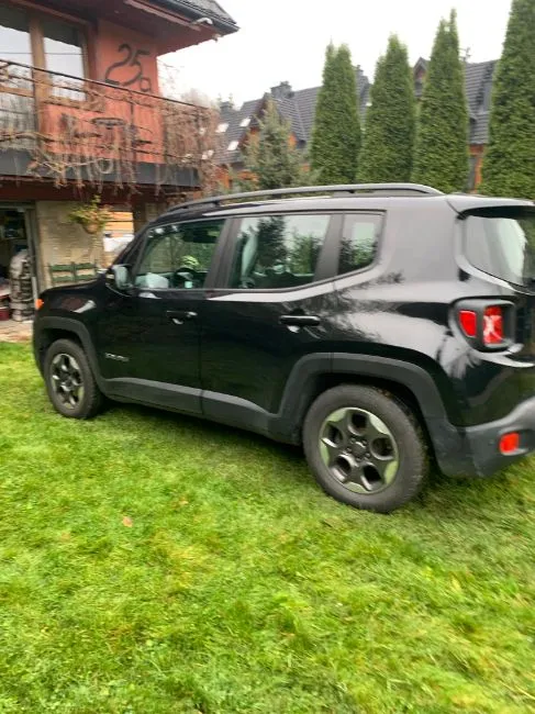 Jeep Renegade  Image 4
