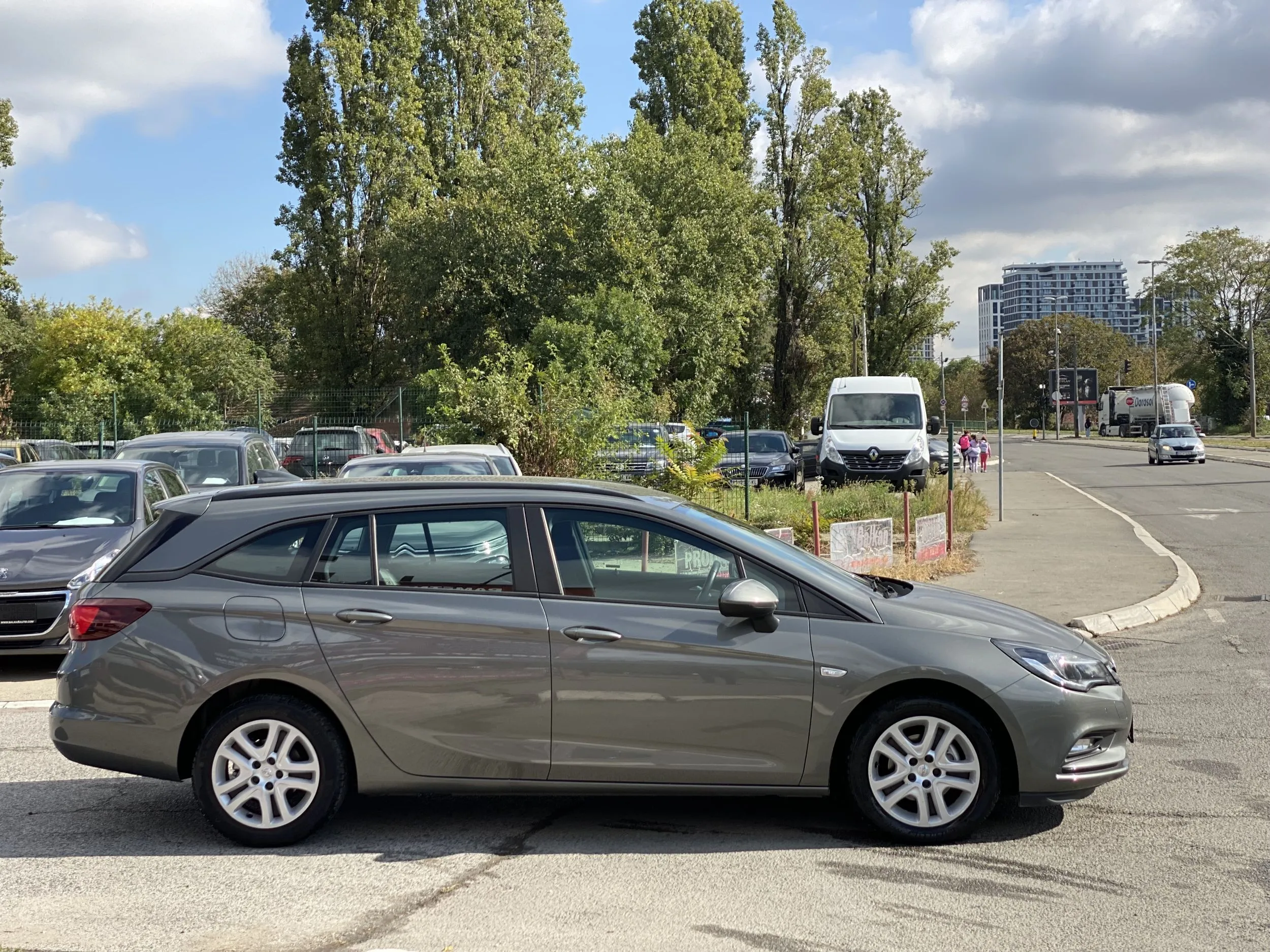 Opel Astra K 1.6 CDTI/NAV/LED Image 4
