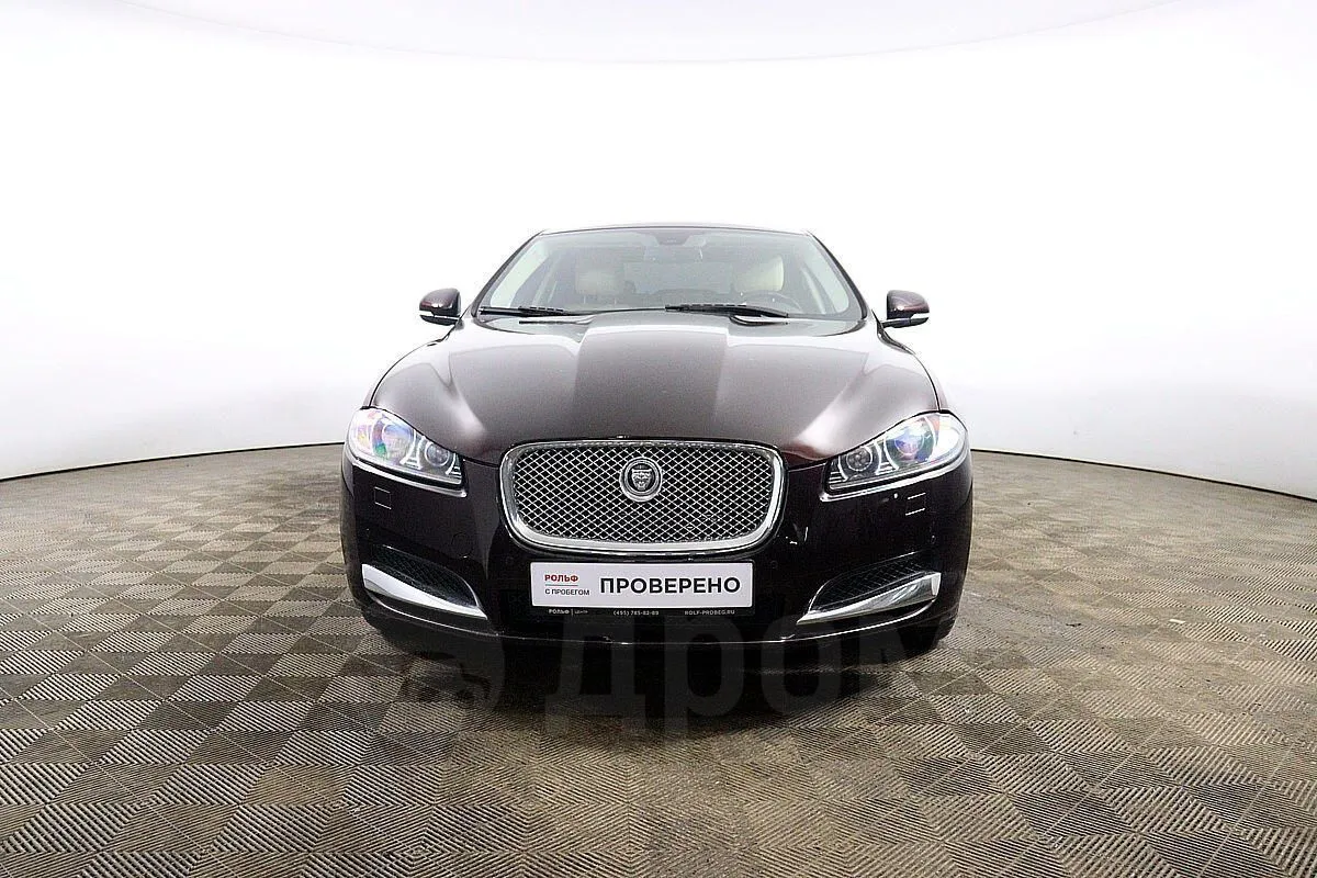 Jaguar XF  Image 2