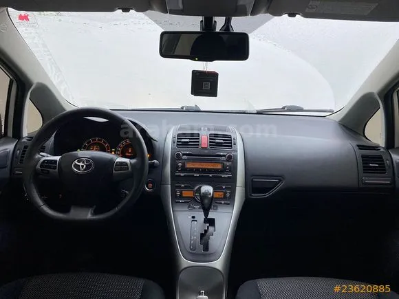 Toyota Auris 1.6 Elegant Image 6