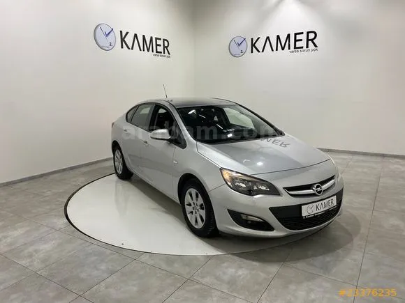 Opel Astra 1.6 Edition Plus Image 1