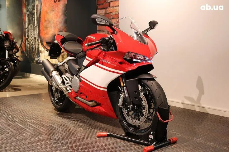 Ducati Panigale  Image 1